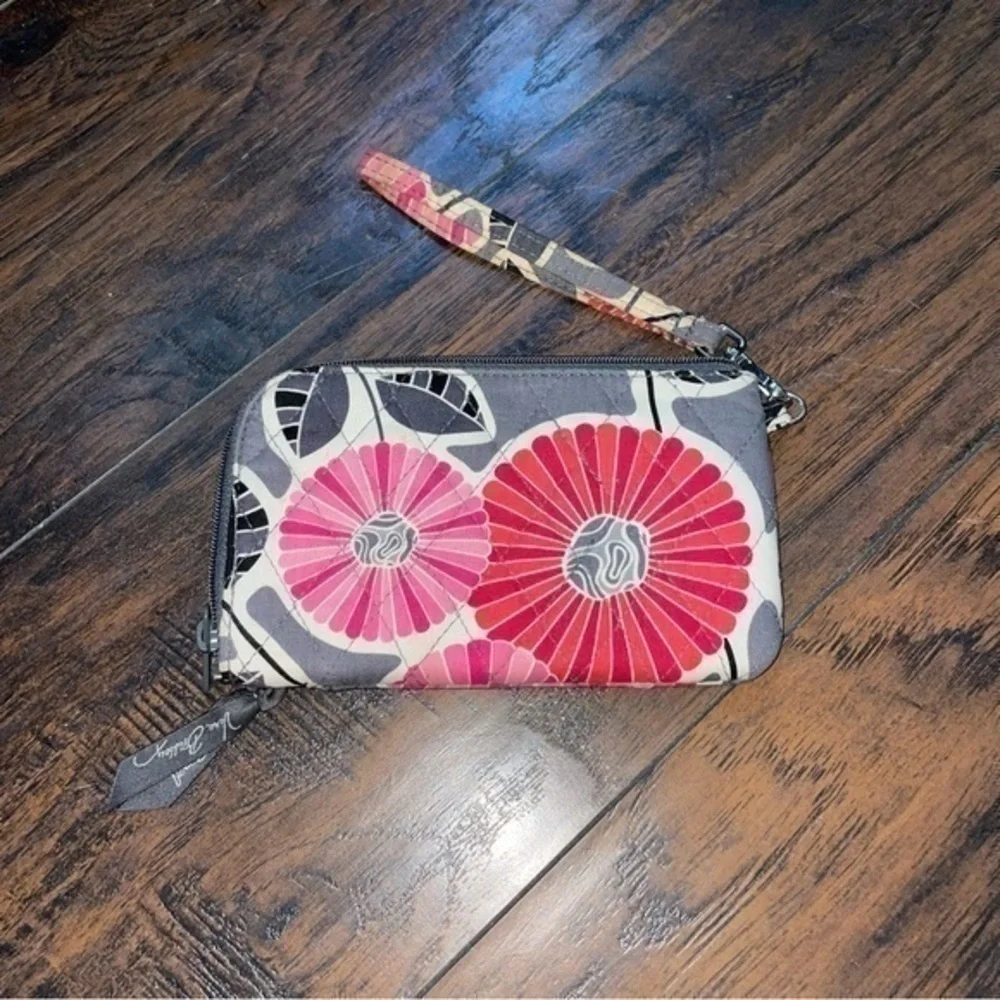 VERA BRADLEY Poppy Wallet - Picture 5 of 6